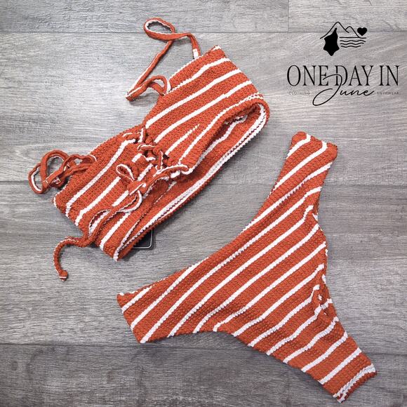 Zaful Textured Bandeau Bikini Swimsuit Size S - Picture 5 of 5